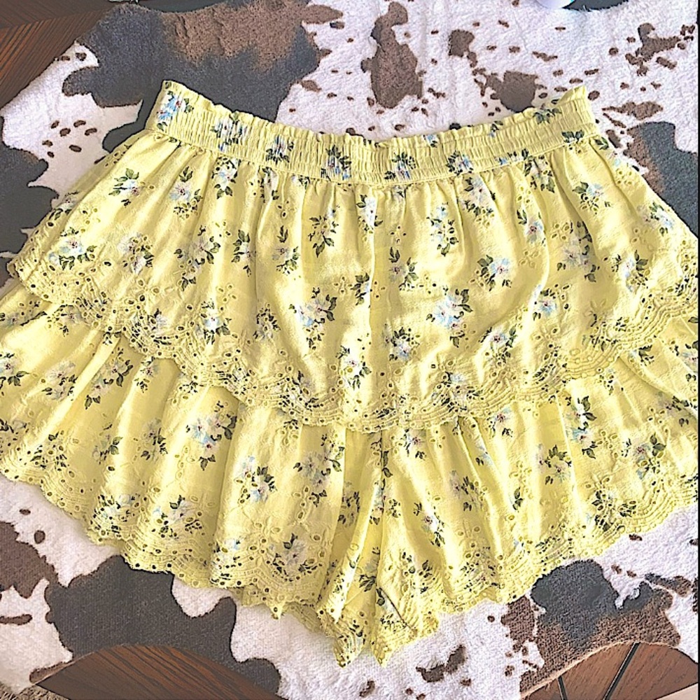 American Eagle Ruffled Mini Eyelet Skort in Yellow Floral NWT Sz XL